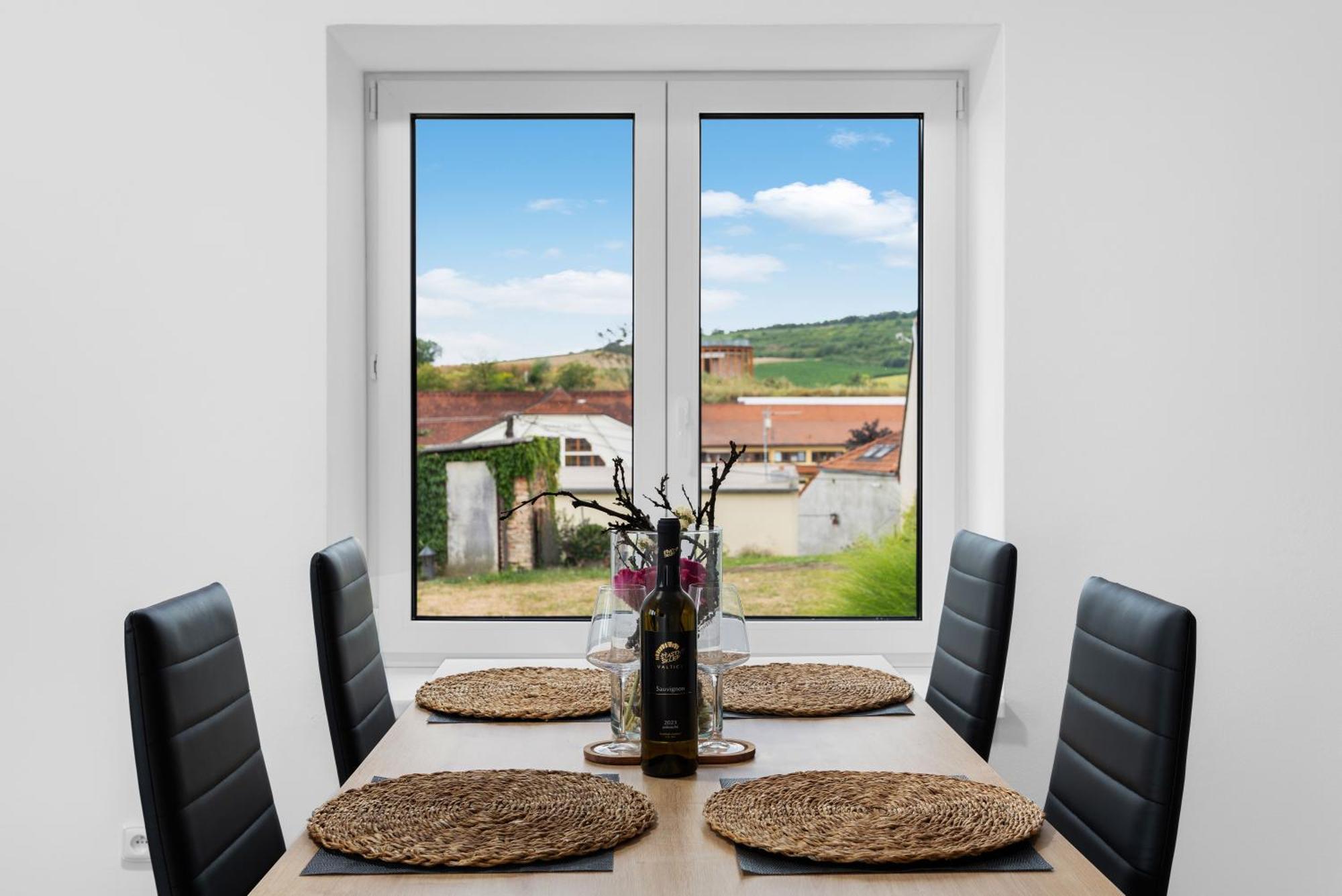 Apartmany Stastny Sklep Valtice Exterior foto